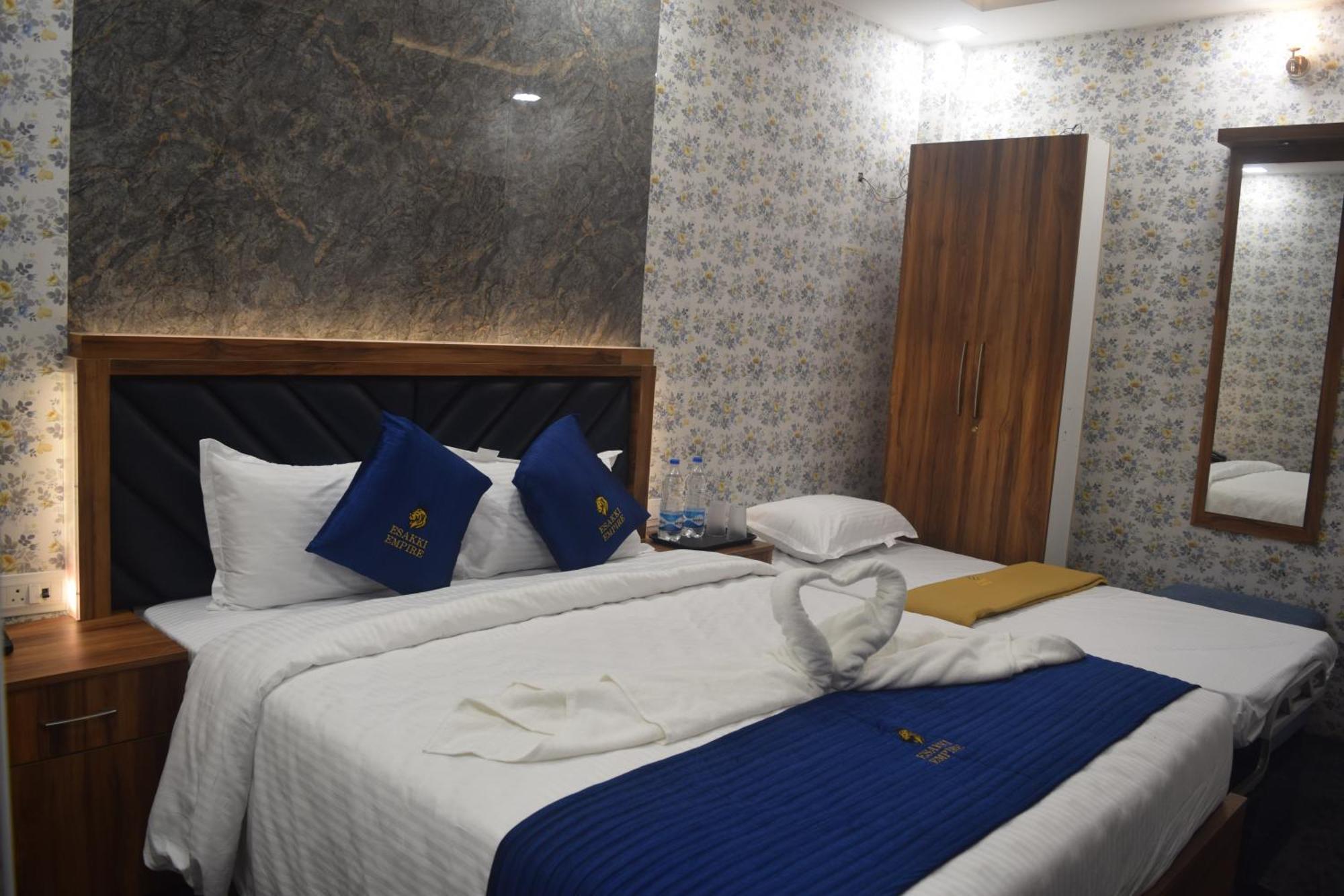 Hotel Esakki Empire Čennai Exteriér fotografie